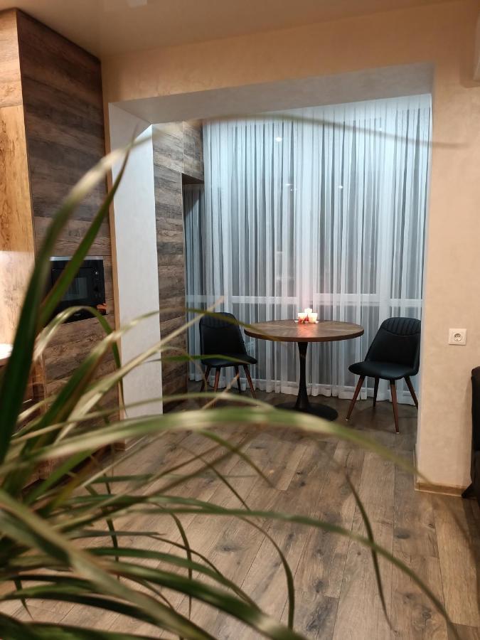 Вишуканий 1К Люкс! Khmelʼnytsʼkyy Exterior foto